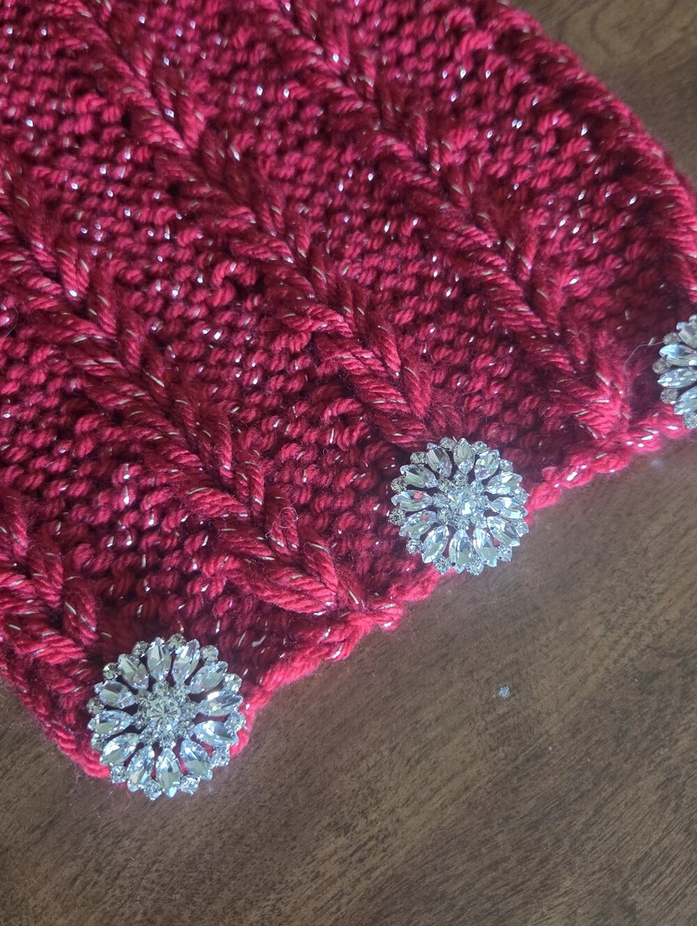 Dragon Wing Cowl Scarf - Ruby - Picture 4 of 9
